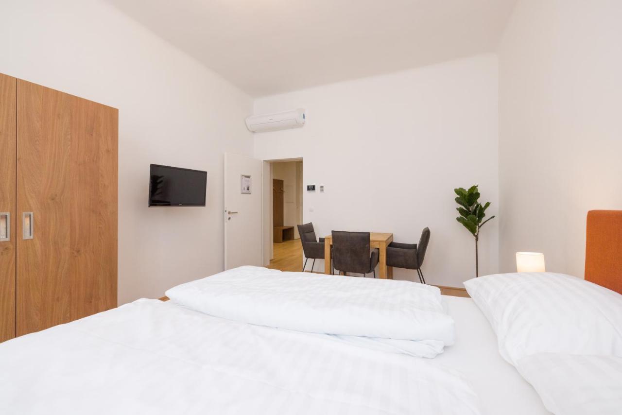 Vienna Stay Apartments Pezzl 1170 ภายนอก รูปภาพ