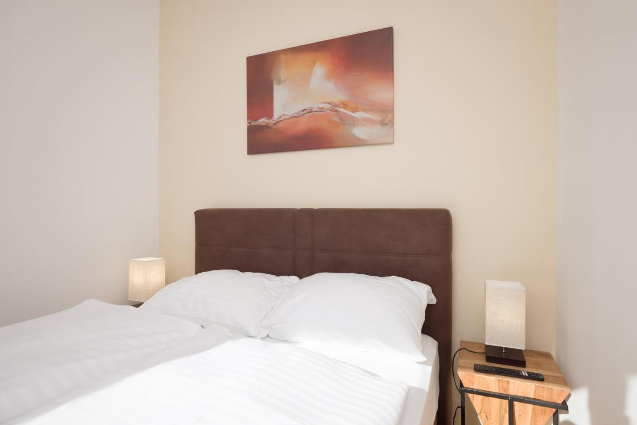 Vienna Stay Apartments Pezzl 1170 ภายนอก รูปภาพ