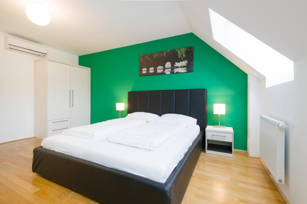 Vienna Stay Apartments Pezzl 1170 ภายนอก รูปภาพ