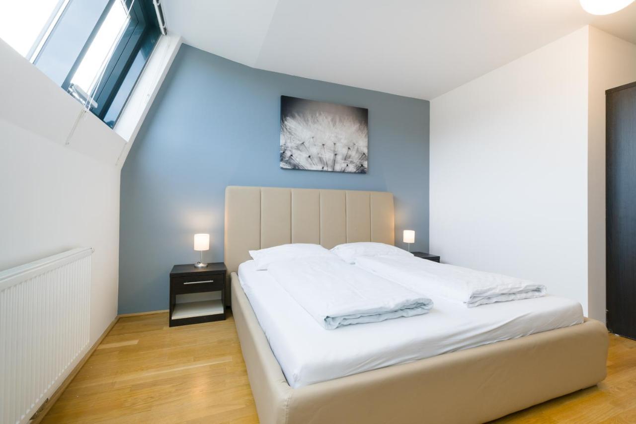 Vienna Stay Apartments Pezzl 1170 ภายนอก รูปภาพ