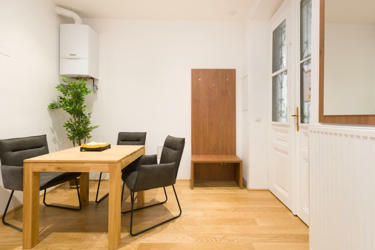Vienna Stay Apartments Pezzl 1170 ภายนอก รูปภาพ