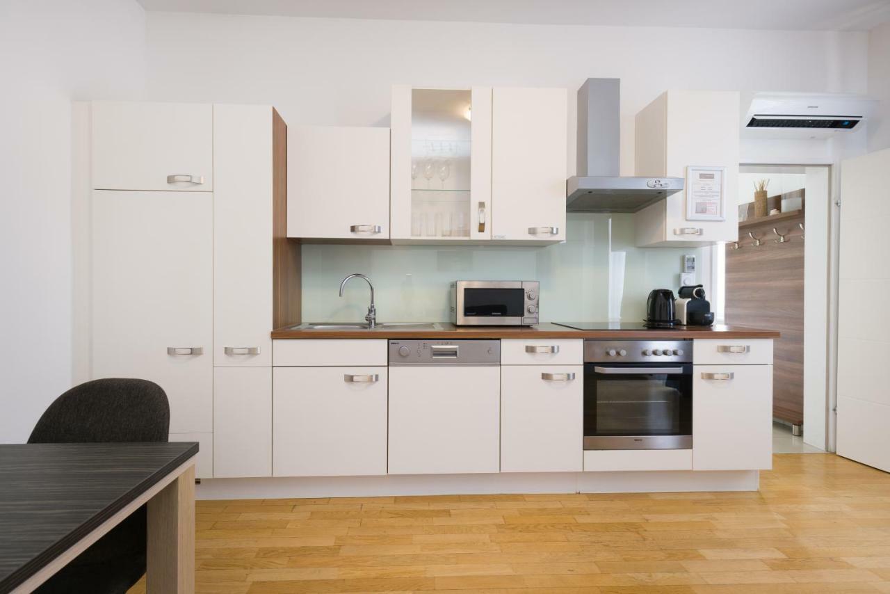 Vienna Stay Apartments Pezzl 1170 ภายนอก รูปภาพ