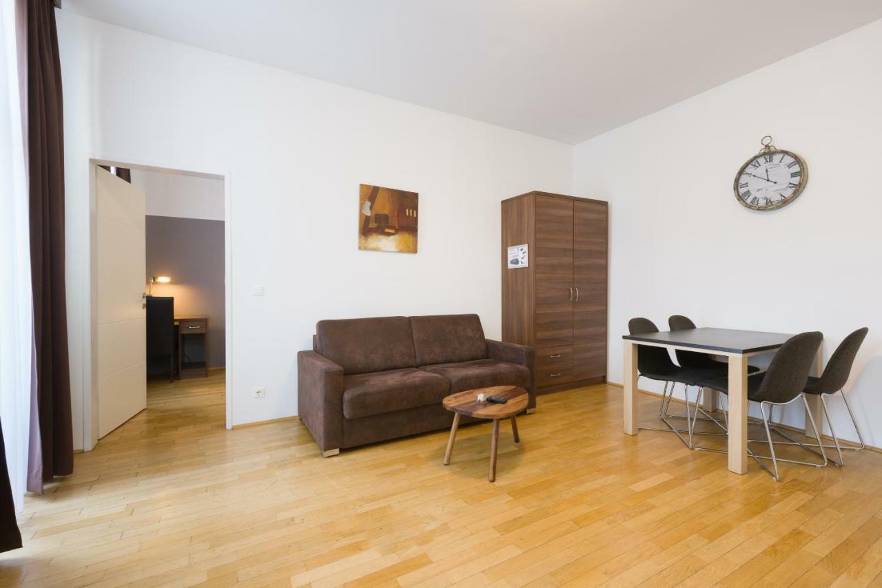 Vienna Stay Apartments Pezzl 1170 ภายนอก รูปภาพ